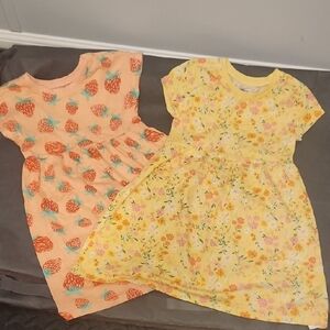 (3 ITEMS FOR $25)Old Navy Kids Dresses in Peach and Yellow 5T